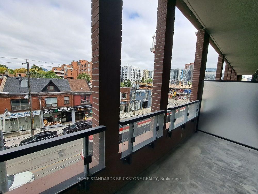 215-270 Dufferin St, Toronto, view 13
