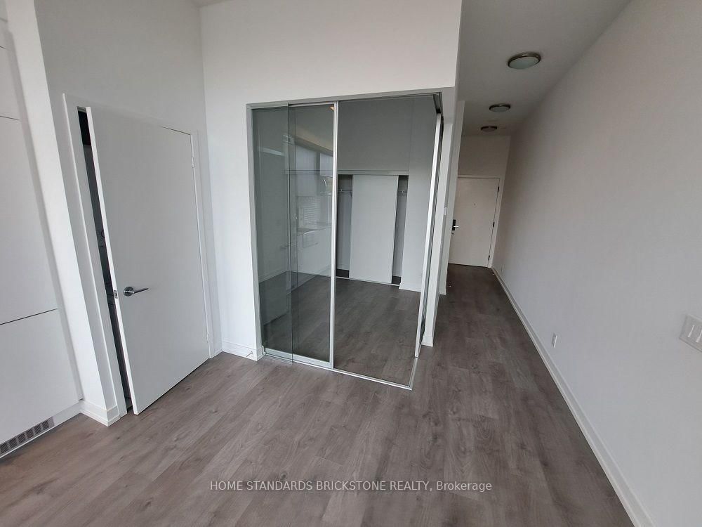 215-270 Dufferin St, Toronto, view 6