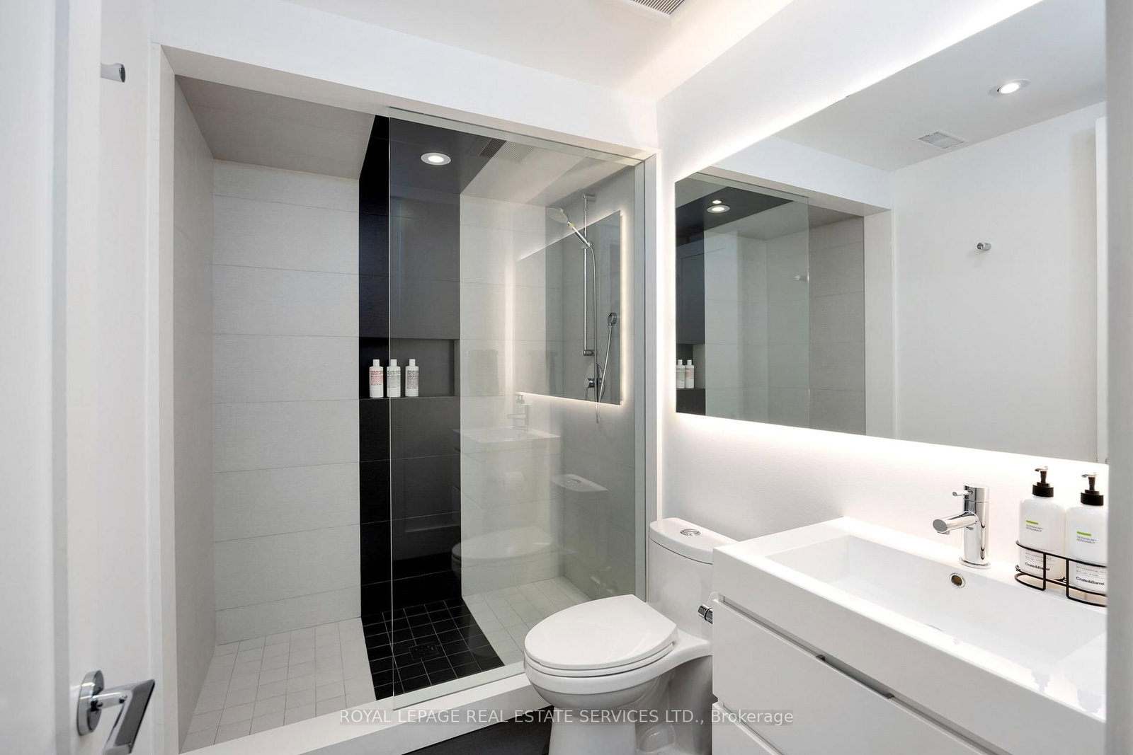 57 Meadowbank Road • Toronto, ON photo 41