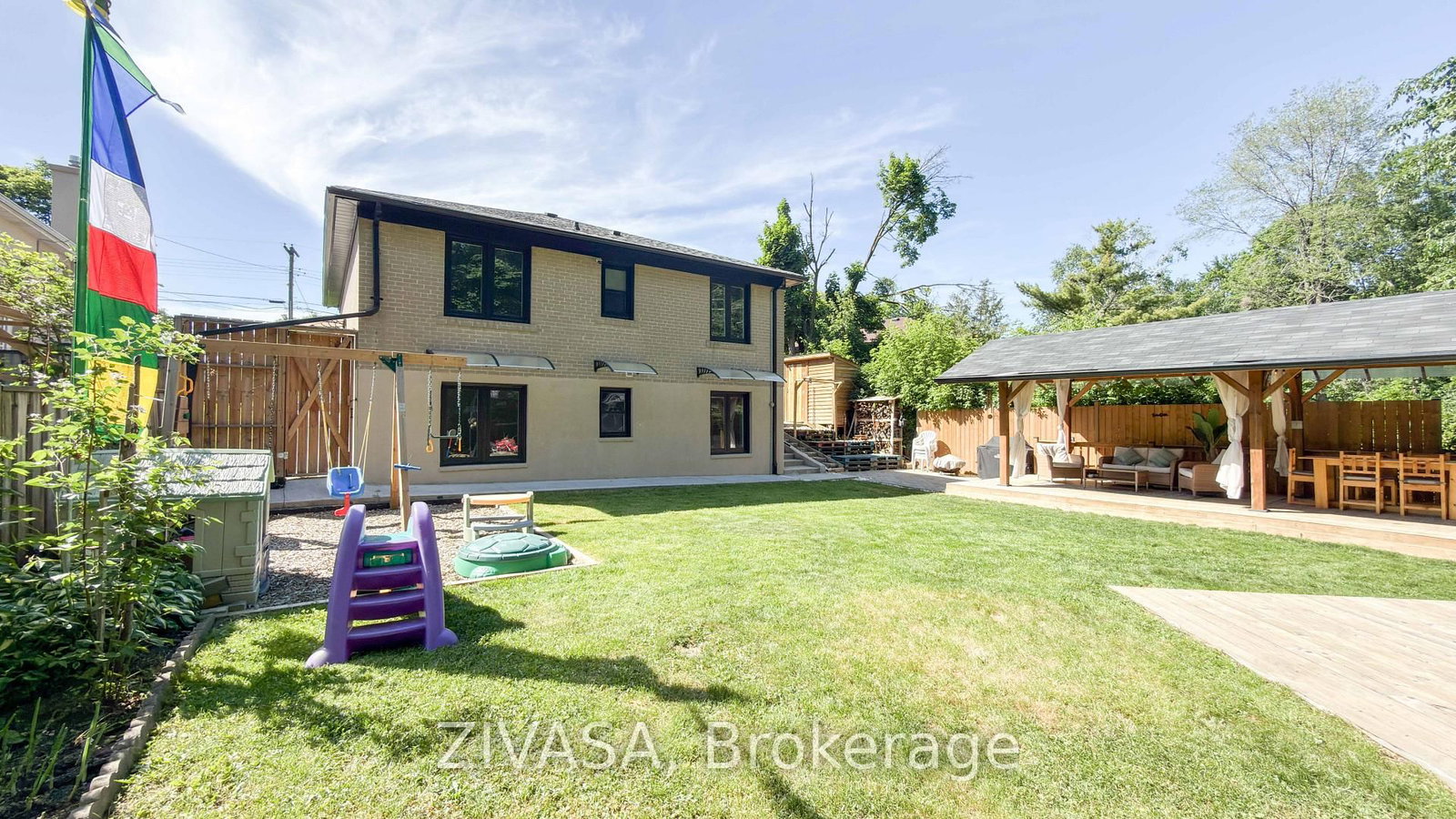 125 Jeffcoat Drive • Toronto, ON photo 43