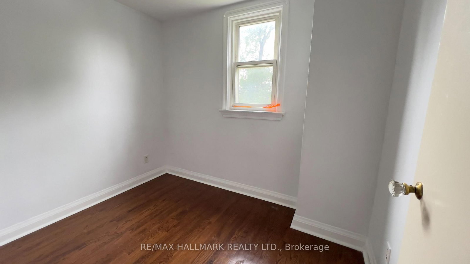 10 Adele Ave, Toronto, view 17