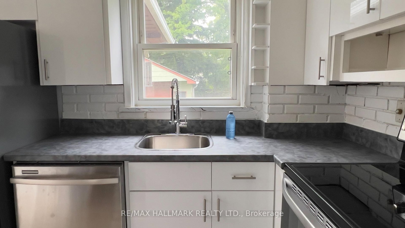 10 Adele Ave, Toronto, view 4