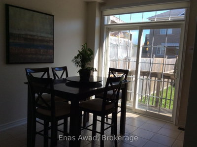 39 Palm Tree Brampton,ON L6V 4N5 — Photo 9