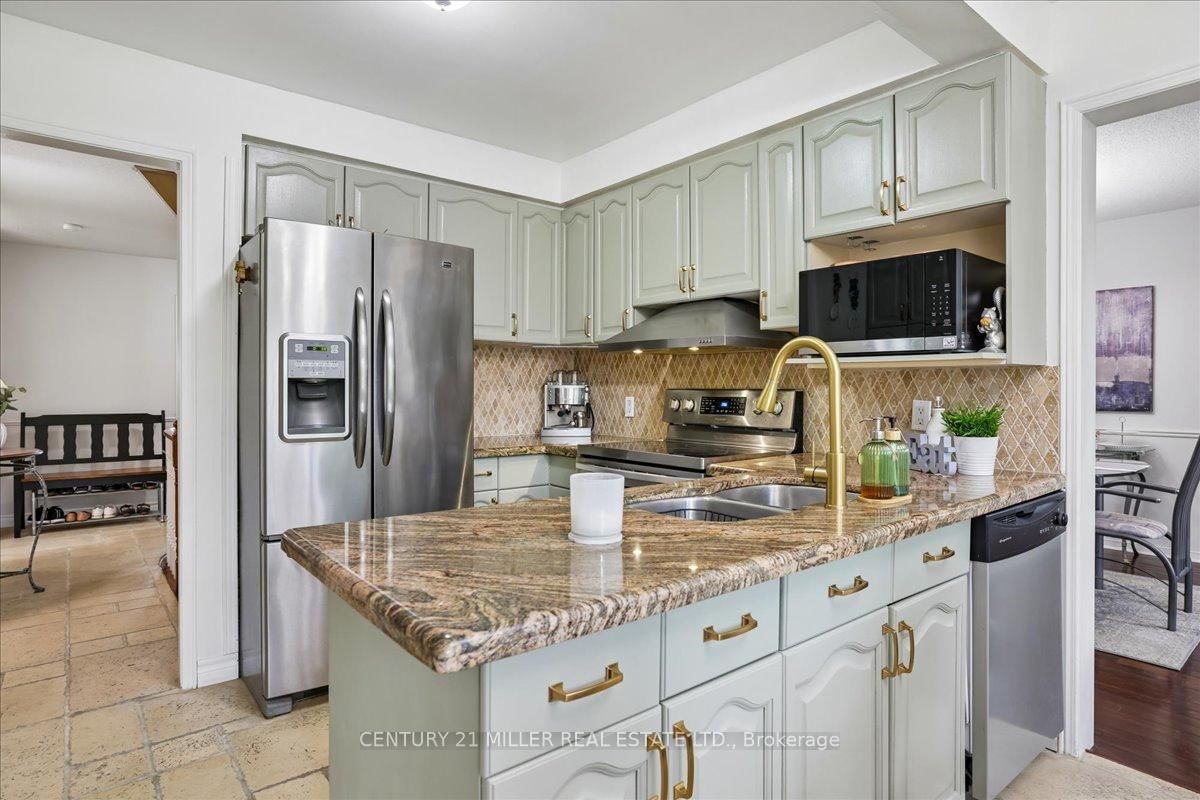 2120 Sixth Line • Oakville, ON photo 12