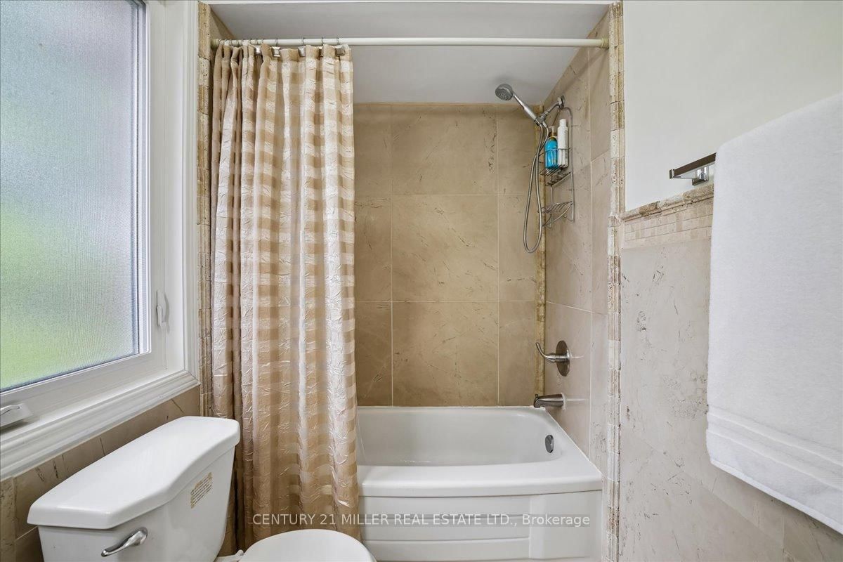2120 Sixth Line • Oakville, ON photo 25