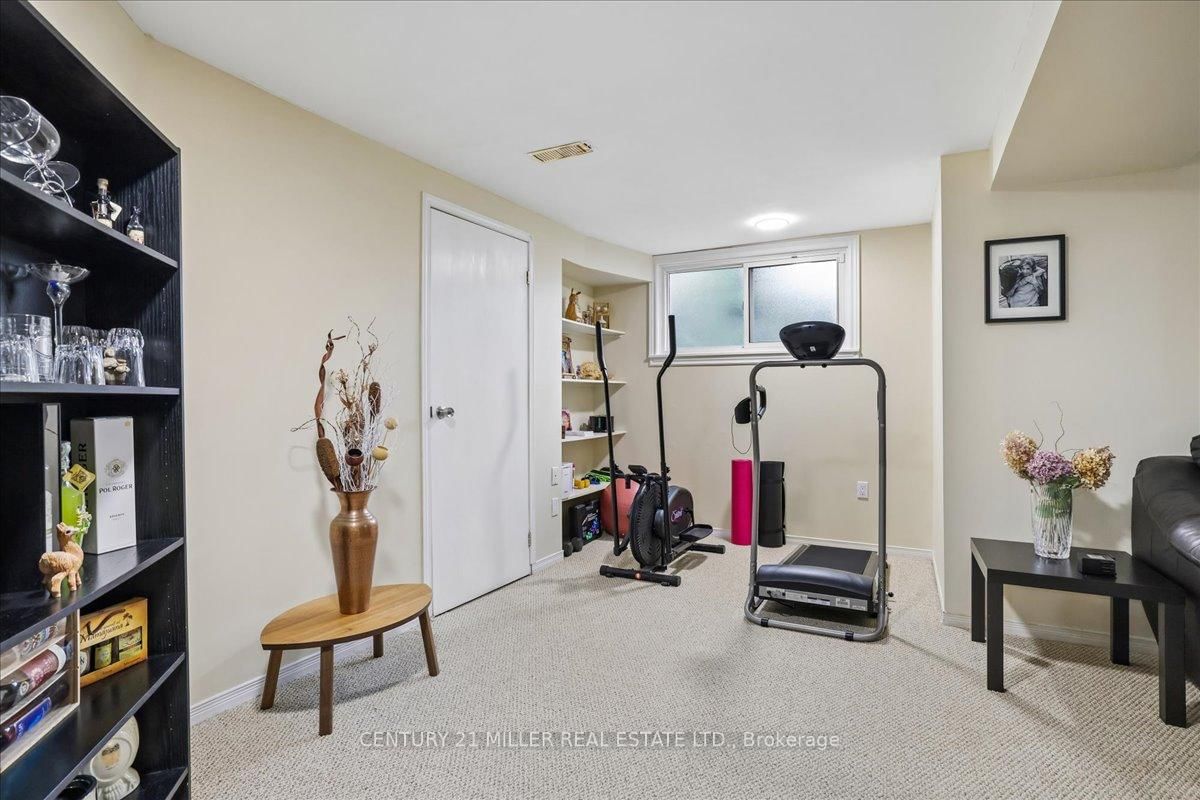 2120 Sixth Line • Oakville, ON photo 27