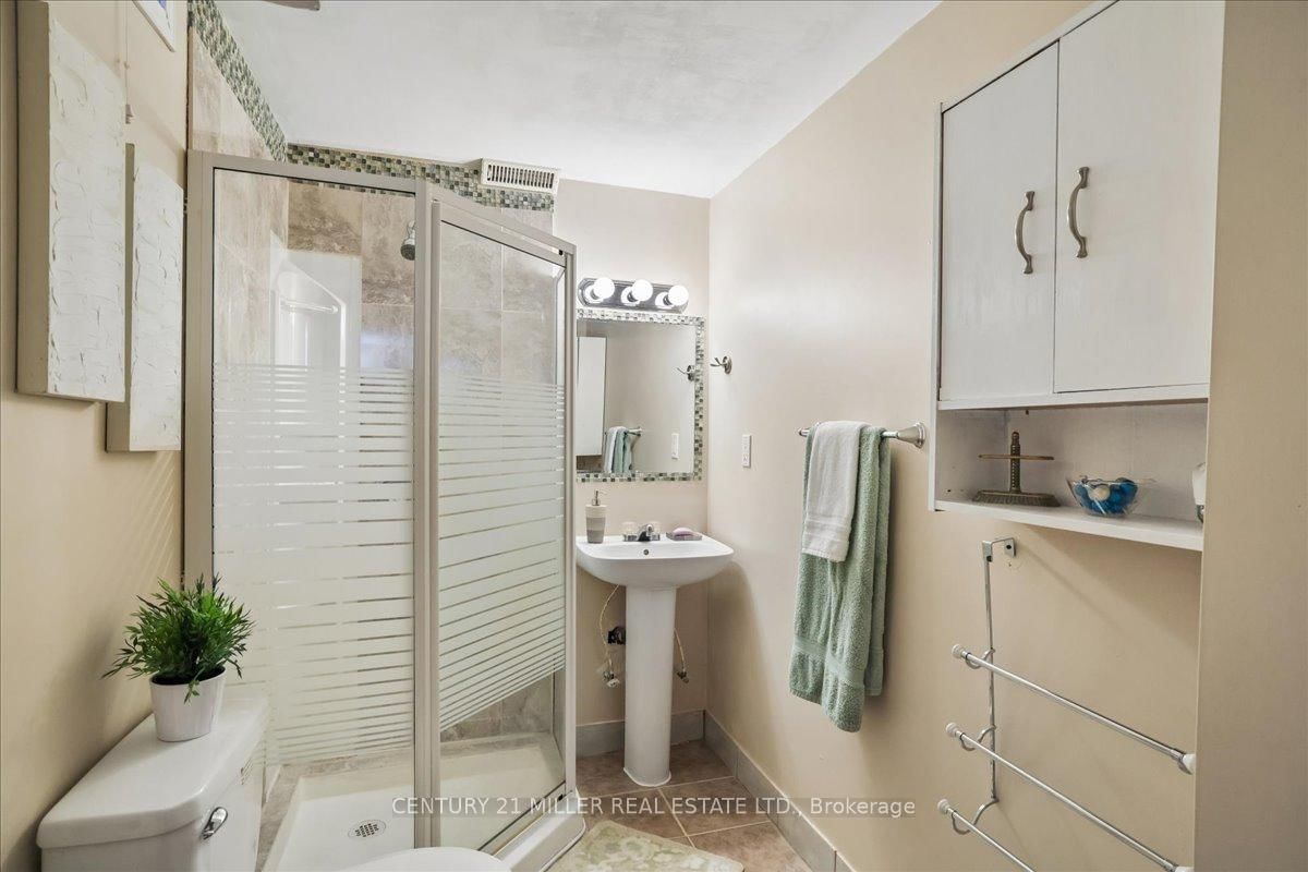 2120 Sixth Line • Oakville, ON photo 29