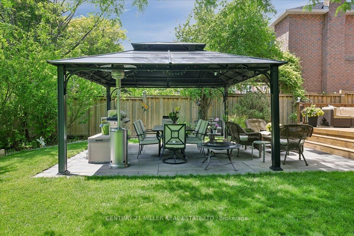2120 Sixth Line • Oakville, ON photo 35