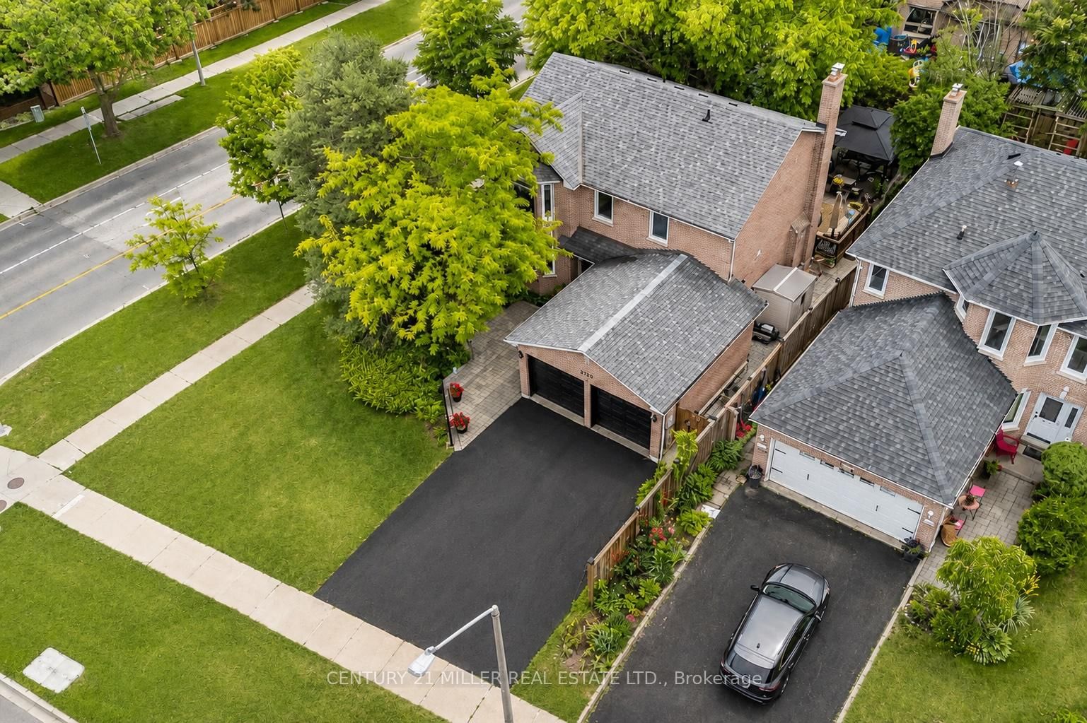 2120 Sixth Line • Oakville, ON photo 37