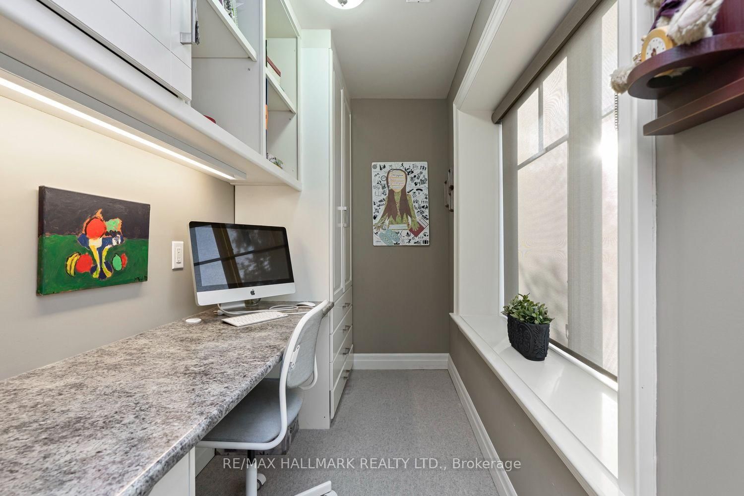 25 Queensborough Crescent • Toronto, ON photo 23