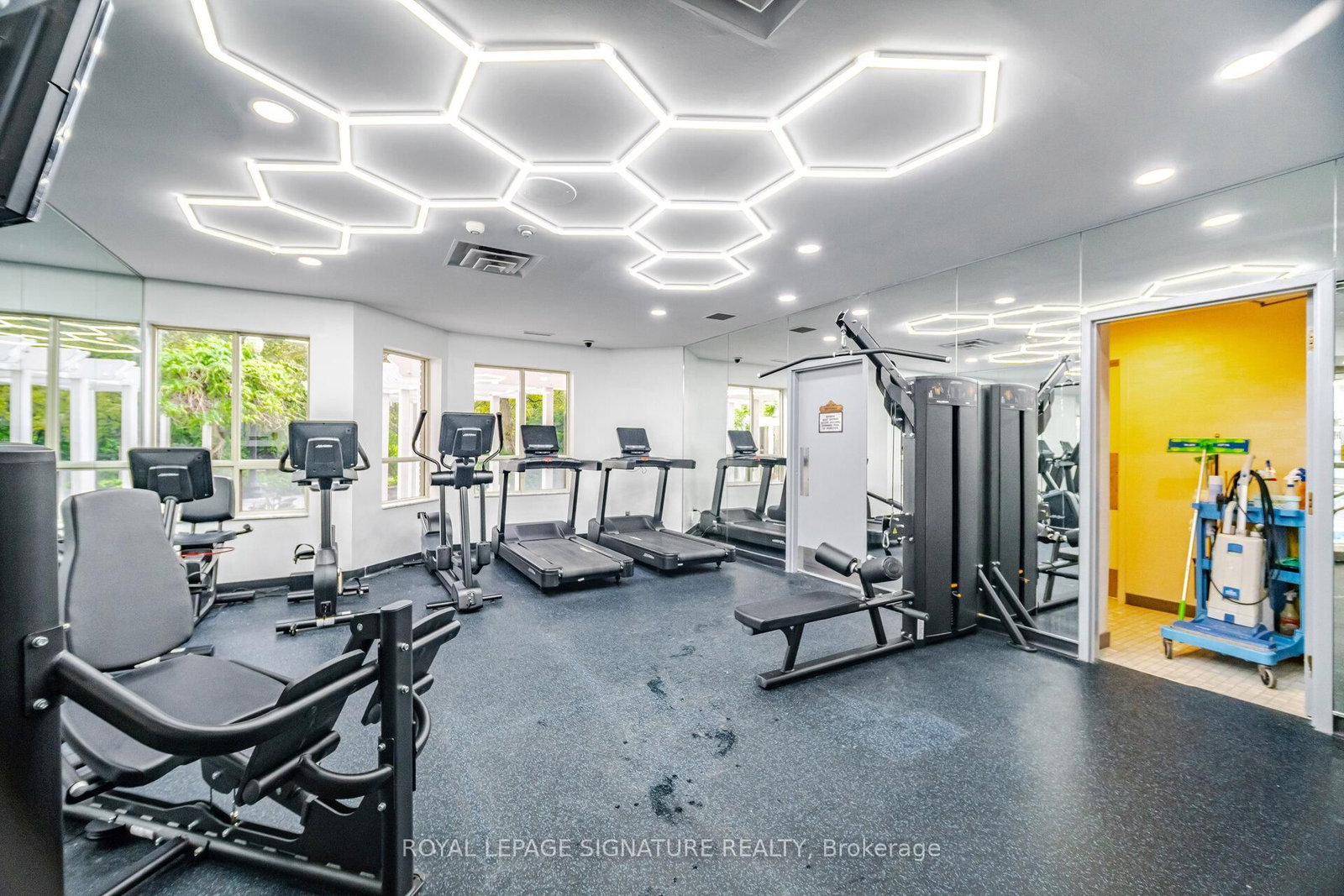 55 Kingsbridge Garden Circle • #2310 • Mississauga, ON photo 28