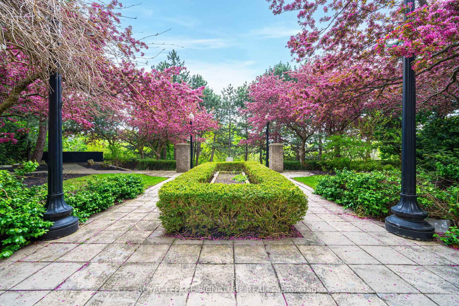 55 Kingsbridge Garden Circle • #2310 • Mississauga, ON photo 31