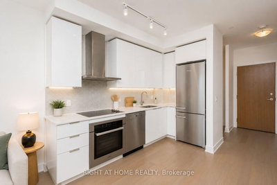 20 Shore Breeze Drive • #LPH02B • Toronto, ON photo 4