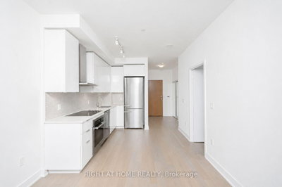 20 Shore Breeze Drive • #LPH02B • Toronto, ON photo 8