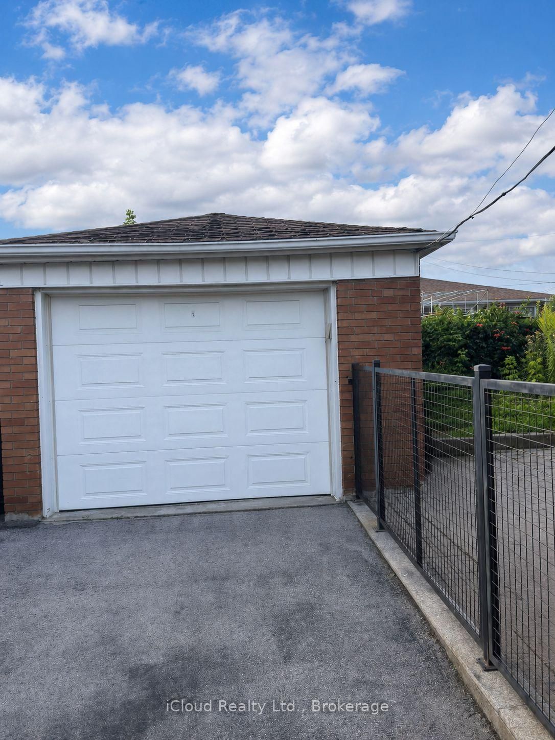 138 Lomar Drive • Toronto, ON photo 4
