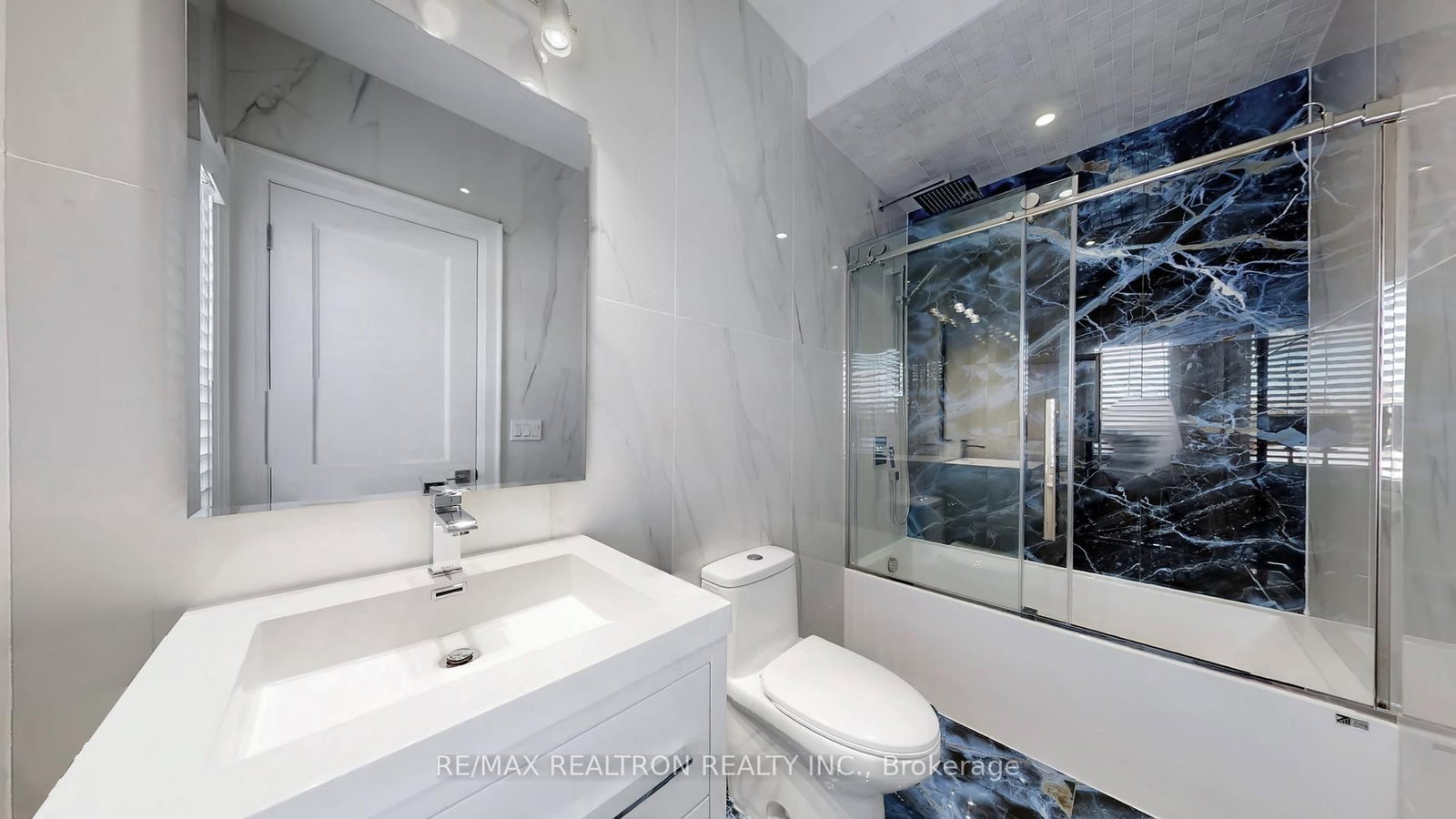 9 Roxaline Street • Toronto, ON photo 28