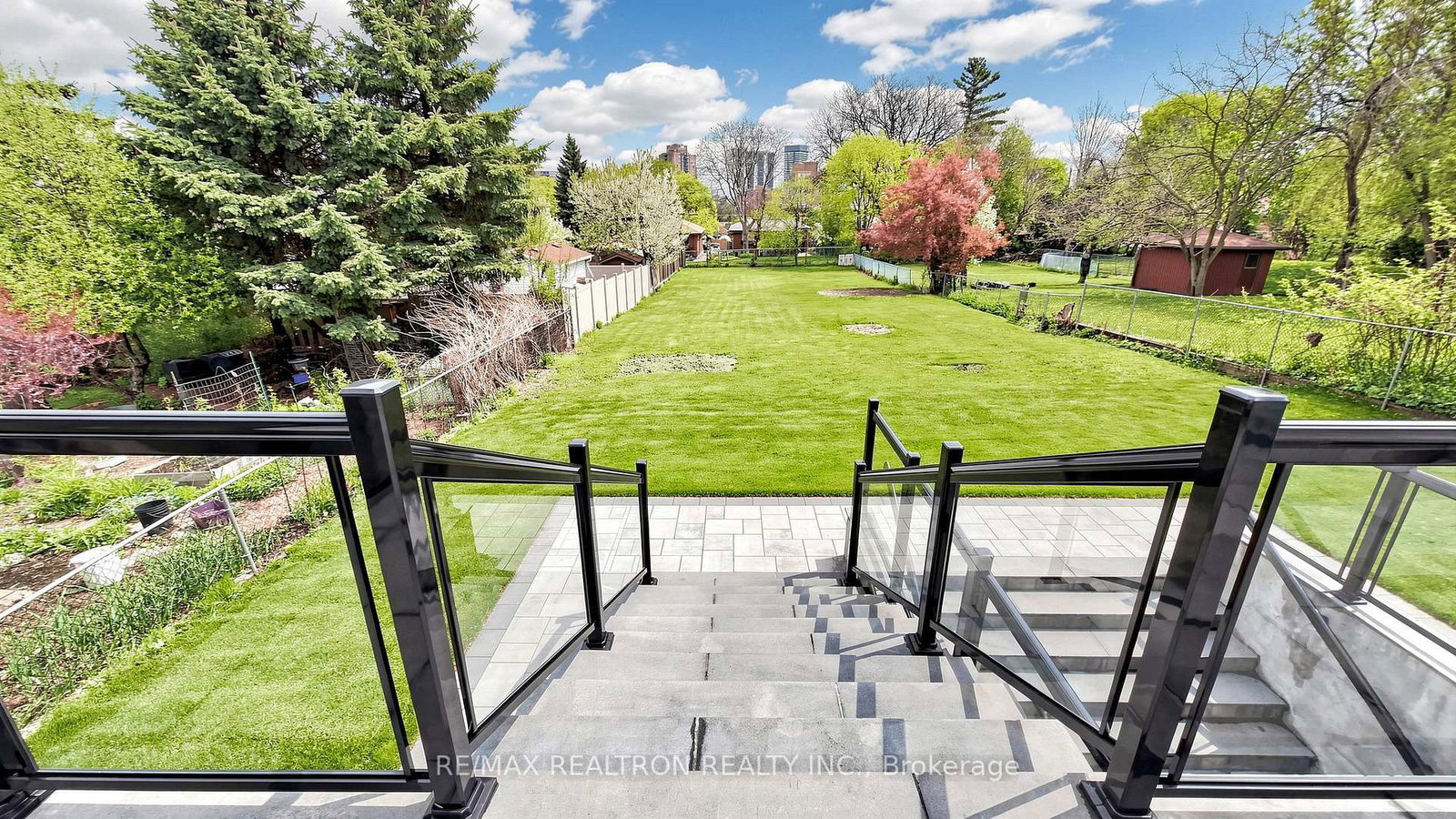 9 Roxaline Street • Toronto, ON photo 44