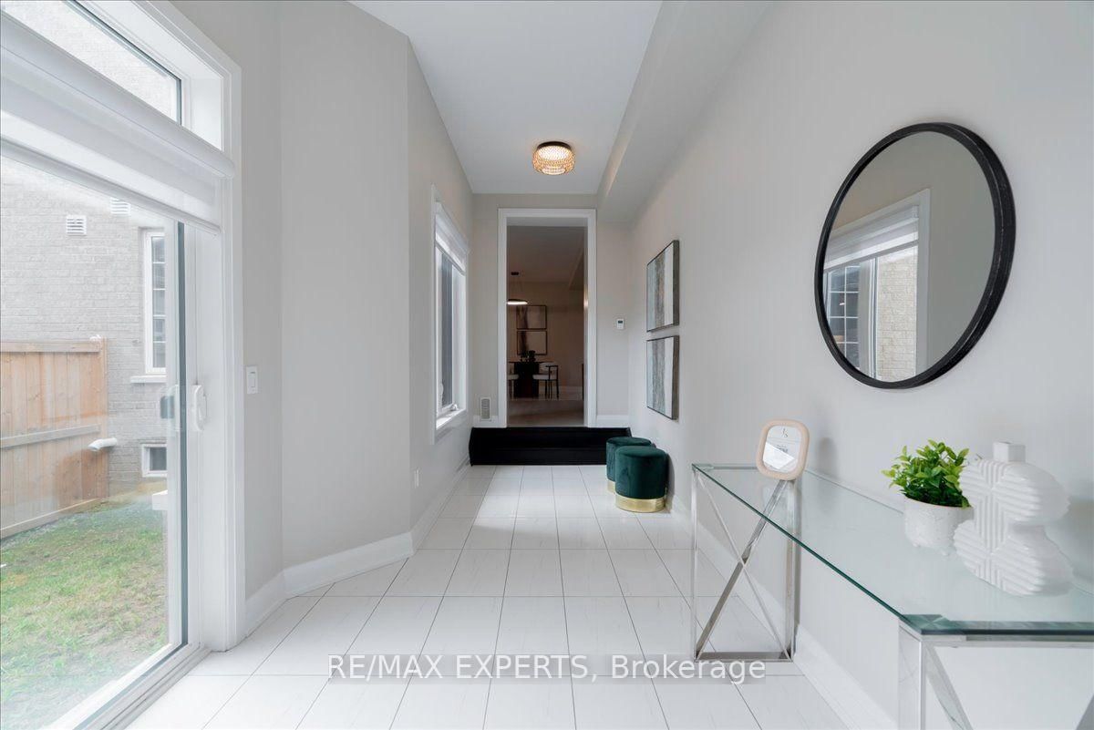 4025 Sixth Line • Oakville, ON photo 21
