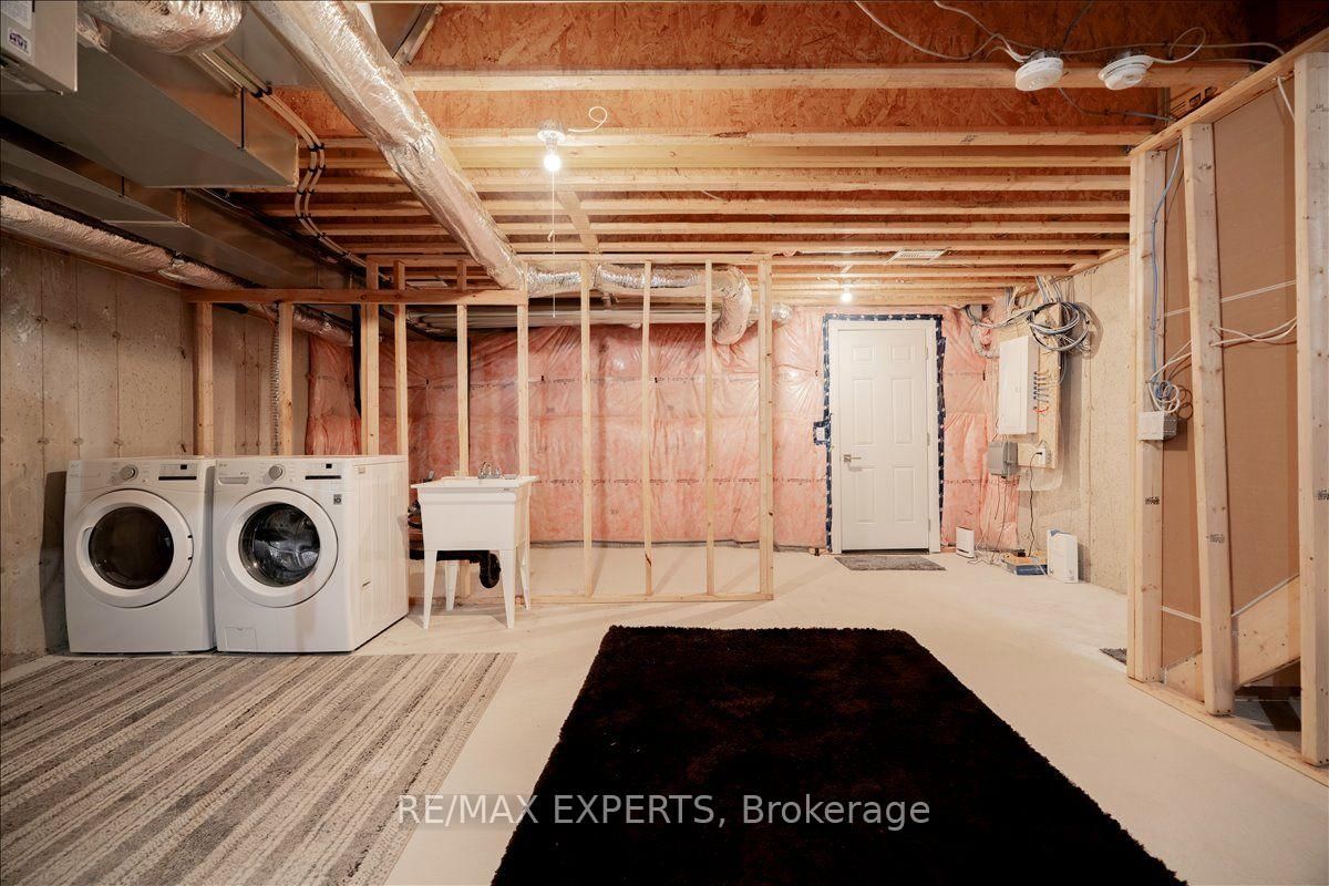 4025 Sixth Line • Oakville, ON photo 44