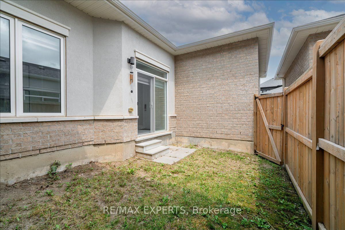 4025 Sixth Line • Oakville, ON photo 46
