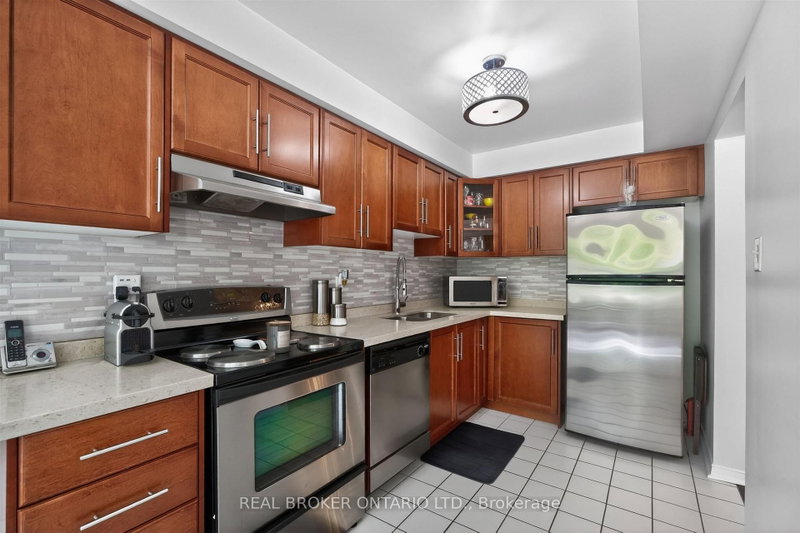 86 Joymar Mississauga,ON L5M 7Z6 — Photo 13