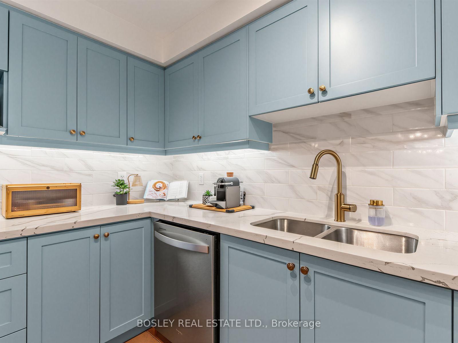 1489 Heritage Way • #29 • Oakville, ON photo 10