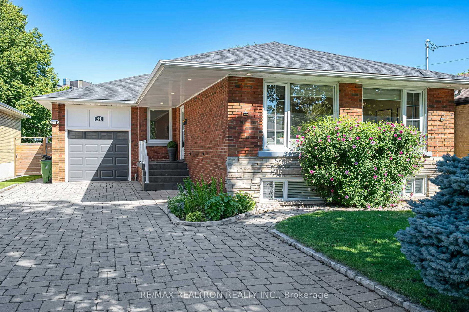 44 Fenley Drive • Toronto, ON photo 1