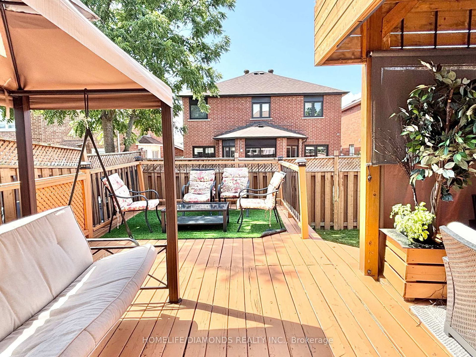 186 FERNFOREST Drive • Brampton, ON photo 21