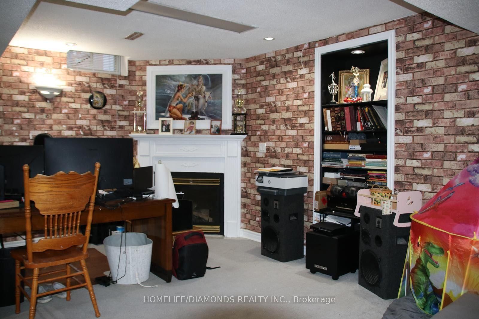186 FERNFOREST Drive • Brampton, ON photo 27