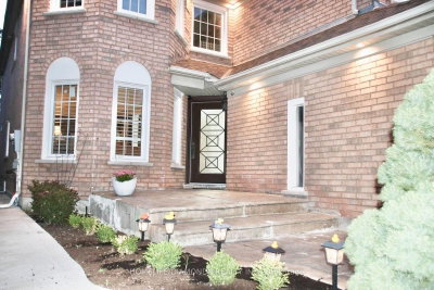 186 FERNFOREST Drive • Brampton, ON photo 3