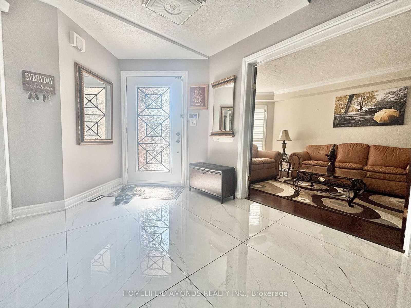 186 FERNFOREST Drive • Brampton, ON photo 5