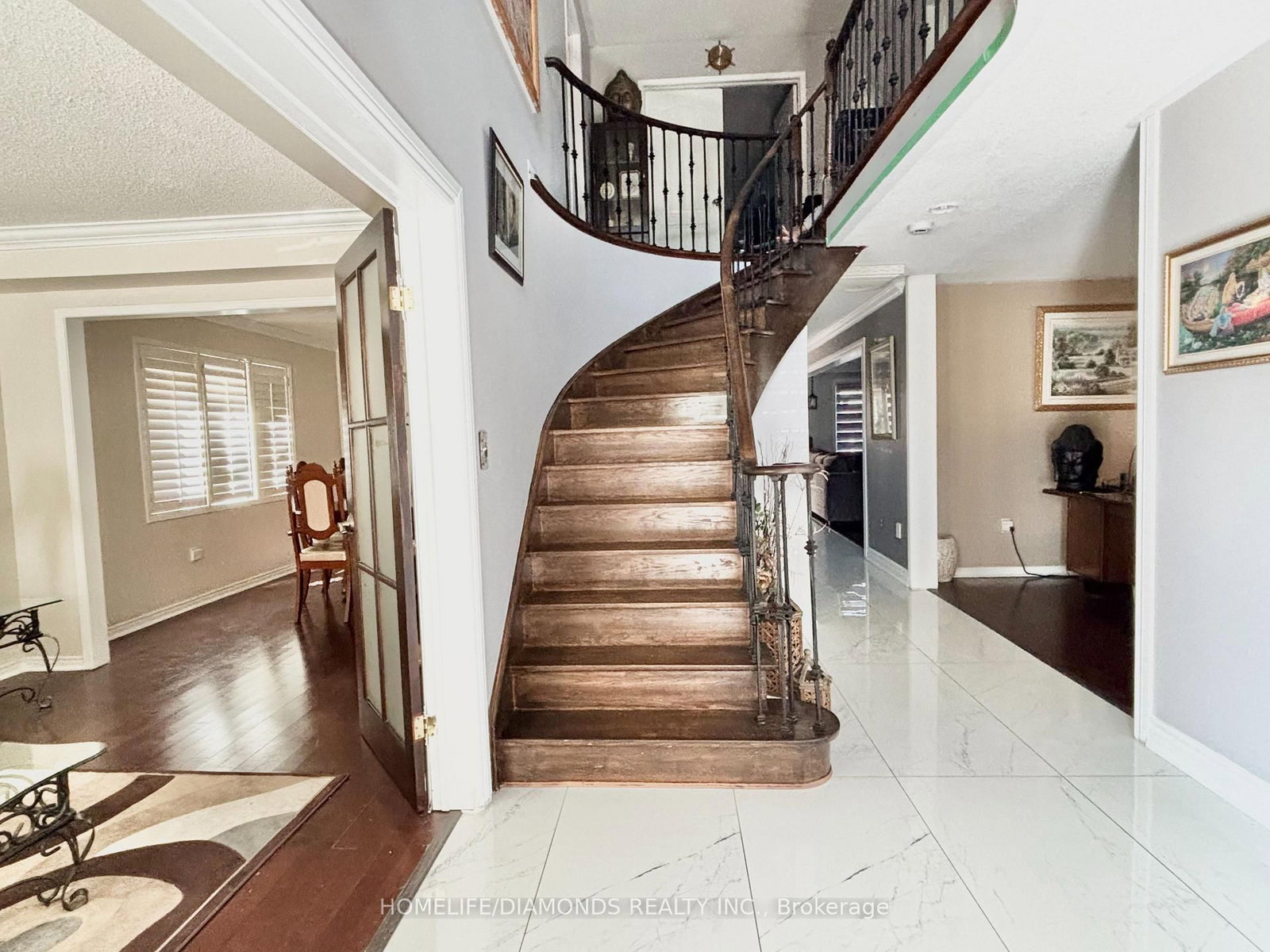 186 FERNFOREST Drive • Brampton, ON photo 6