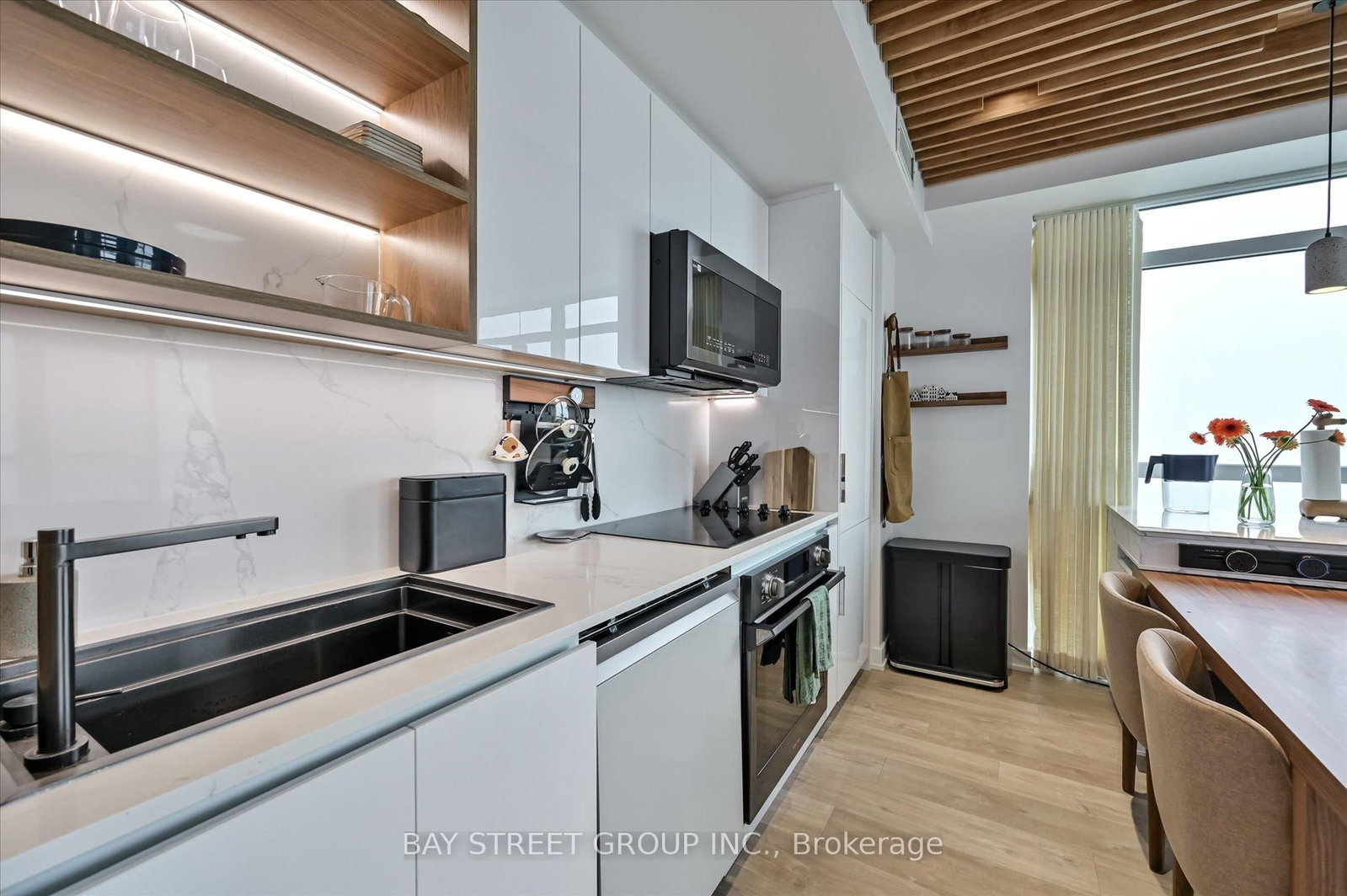 251 Manitoba Street • #1604 • Toronto, ON photo 11