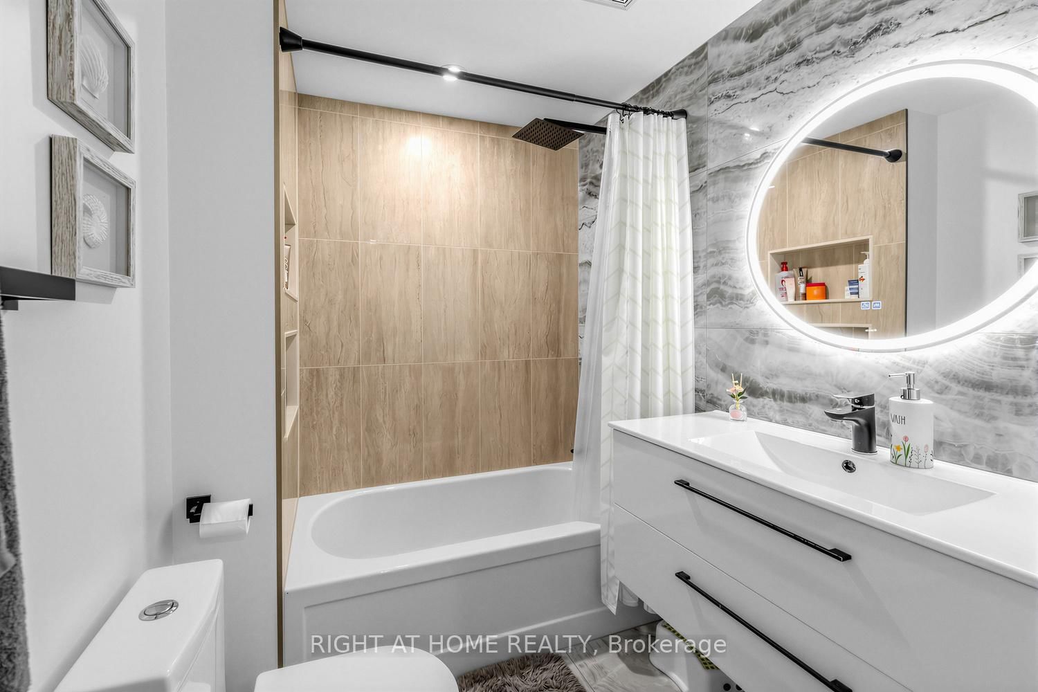 2065 Amherst Heights Court • #21 • Burlington, ON photo 22