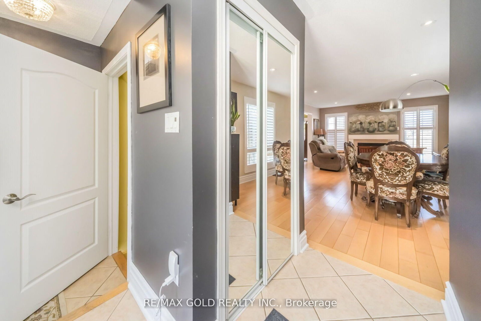 70 Sweetwood Circle • Brampton, ON photo 7