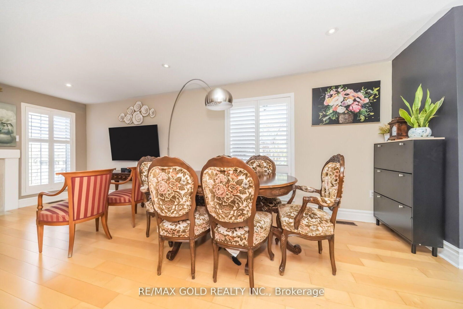 70 Sweetwood Circle • Brampton, ON photo 9