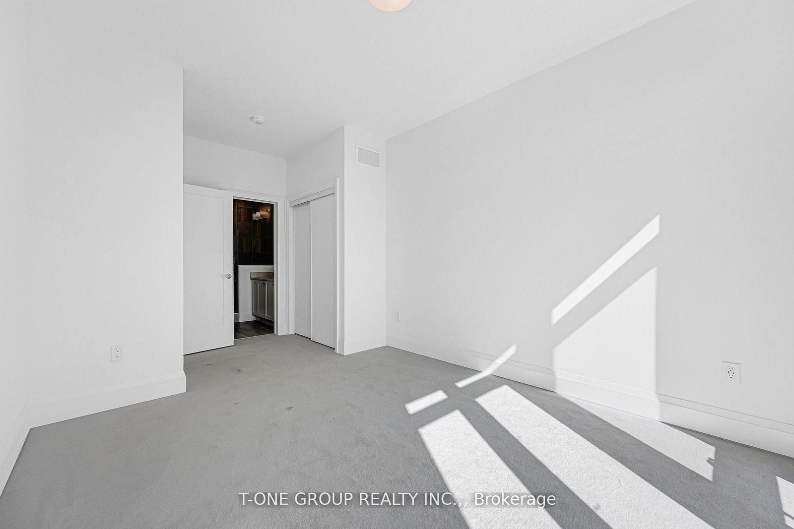 3321 Azam Way • Oakville, ON photo 14