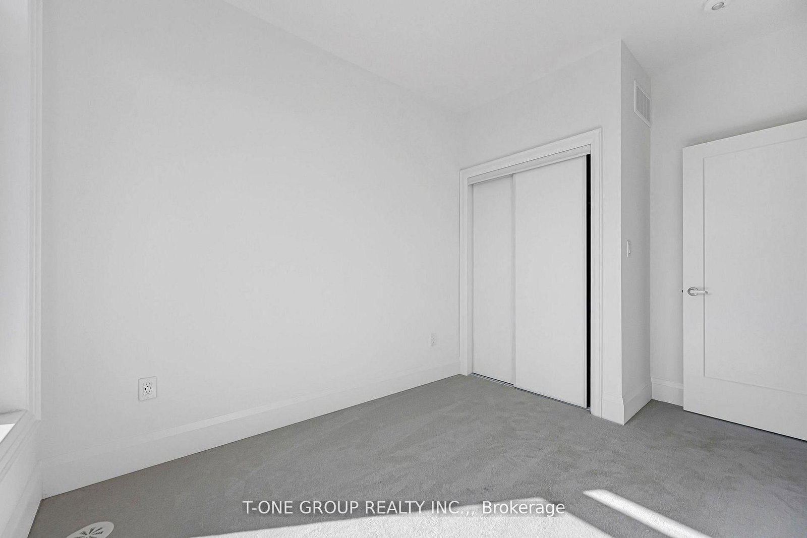 3321 Azam Way • Oakville, ON photo 19