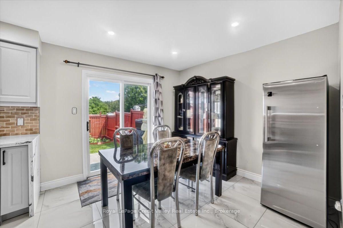 43 Coppermill Drive • Brampton, ON photo 11