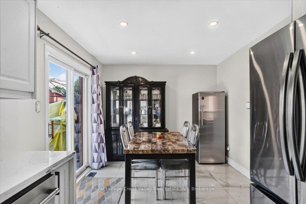 43 Coppermill Drive • Brampton, ON photo 12