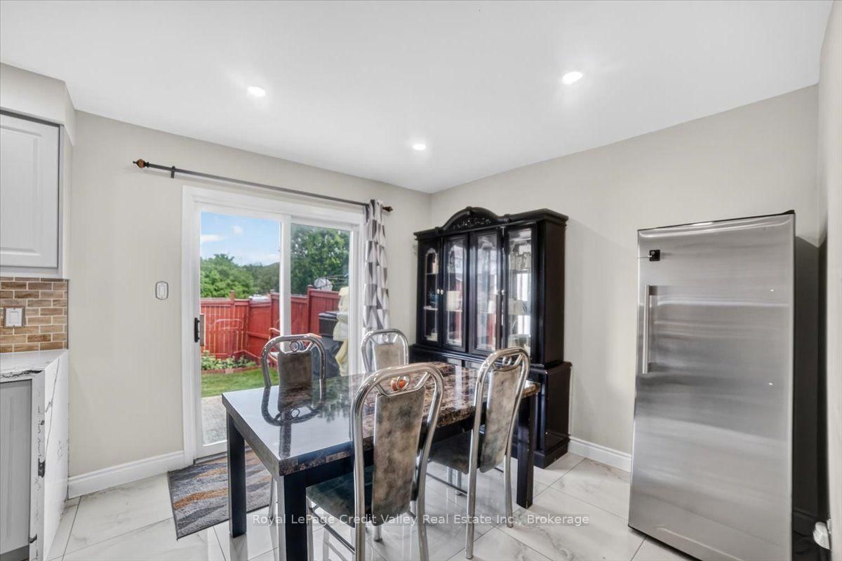 43 Coppermill Drive • Brampton, ON photo 13