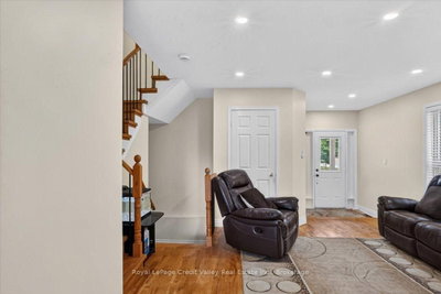 43 Coppermill Drive • Brampton, ON photo 6