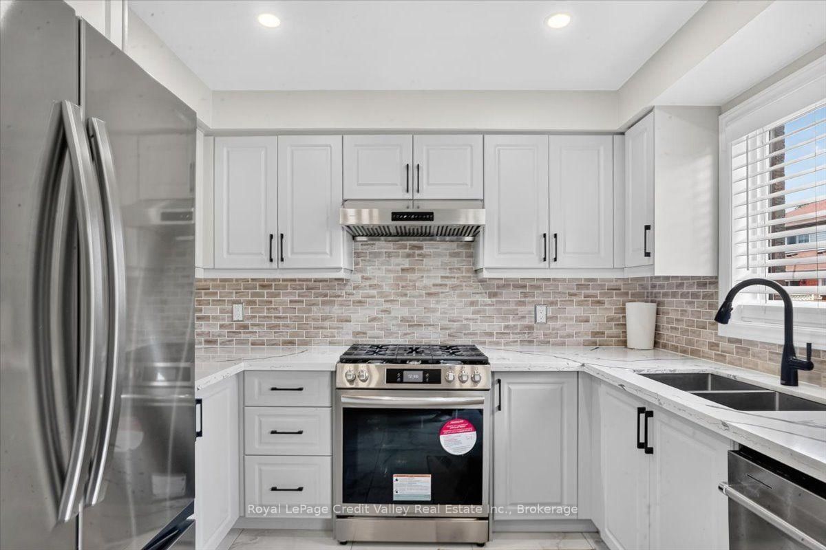43 Coppermill Drive • Brampton, ON photo 9