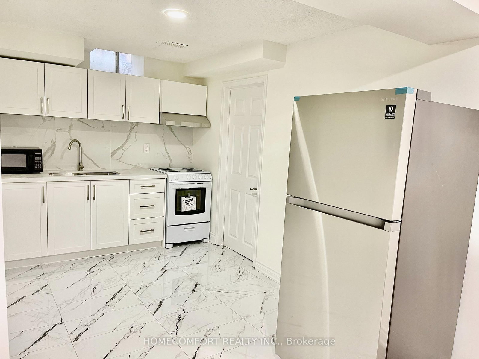 86 Bristol Road • Toronto, ON photo 32