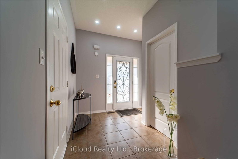 27 Hollingsworth Circle