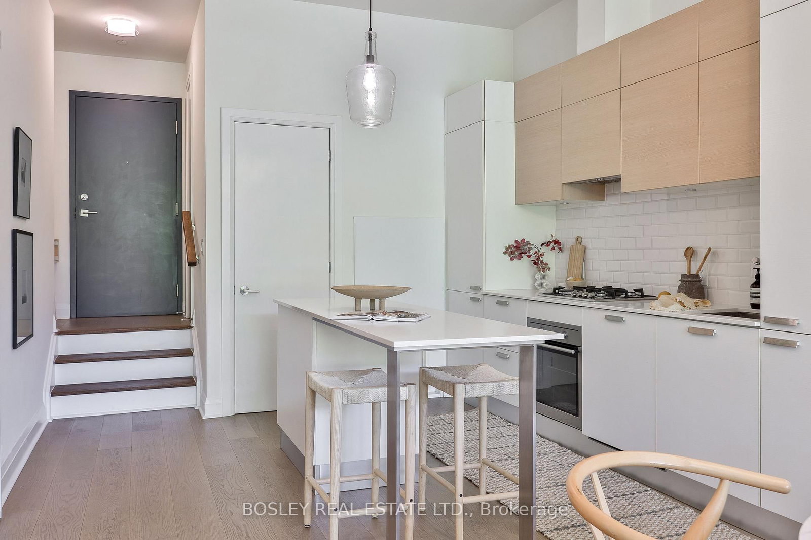 245 Perth Avenue • #102 • Toronto, ON photo 5