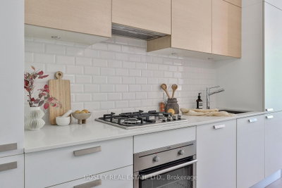 245 Perth Avenue • #102 • Toronto, ON photo 6