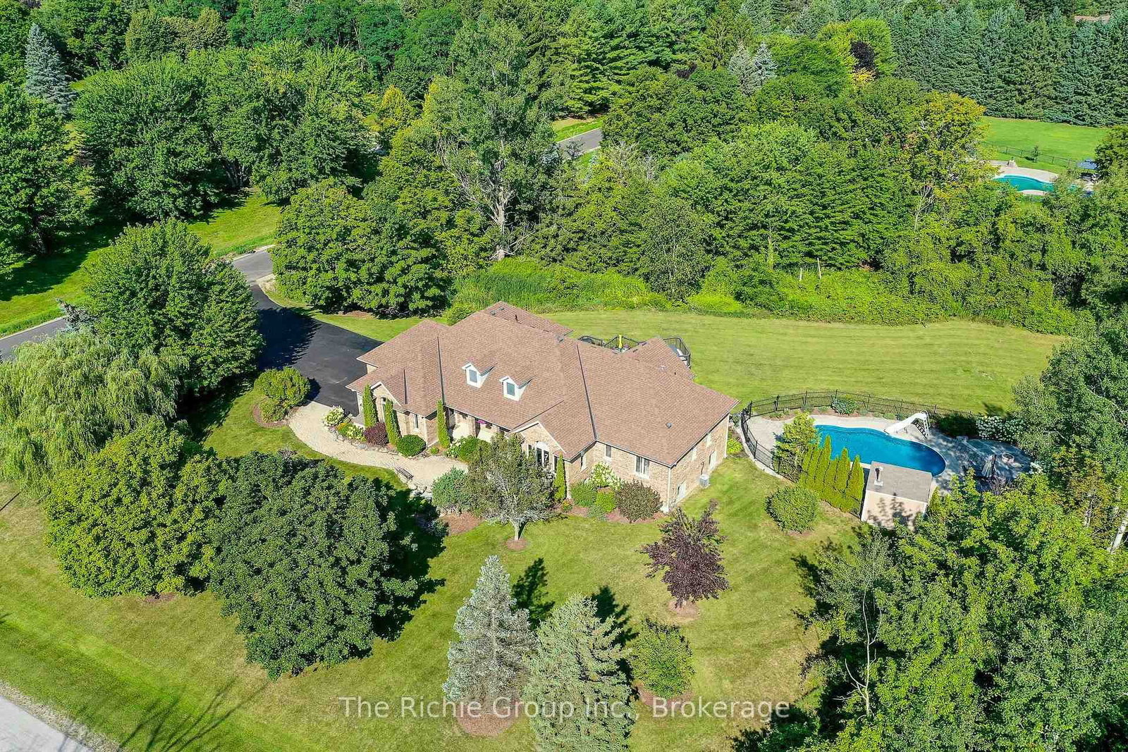 14 Briarwood Drive • Caledon, ON photo 39