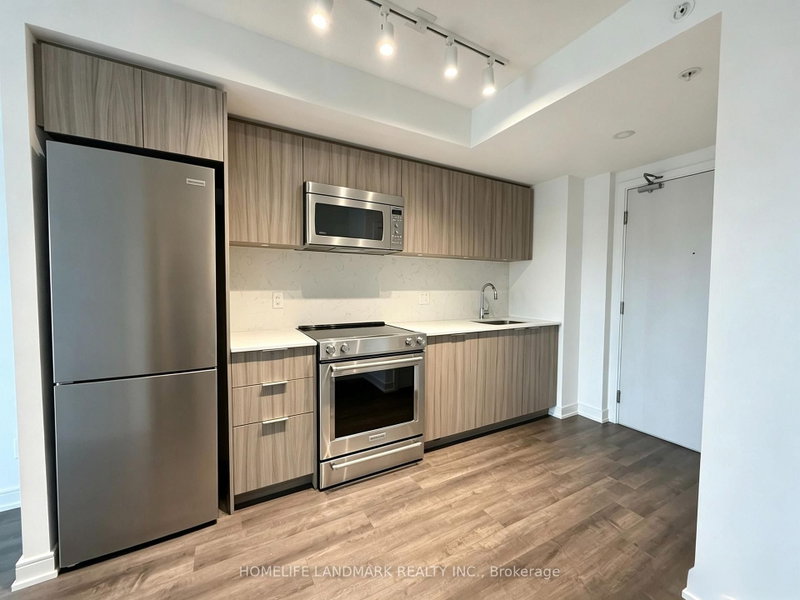 312 - 30 Samuel Wood Way