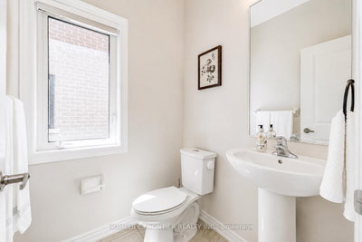 879 Plum Milton,ON L9E 1E1 — Photo 10